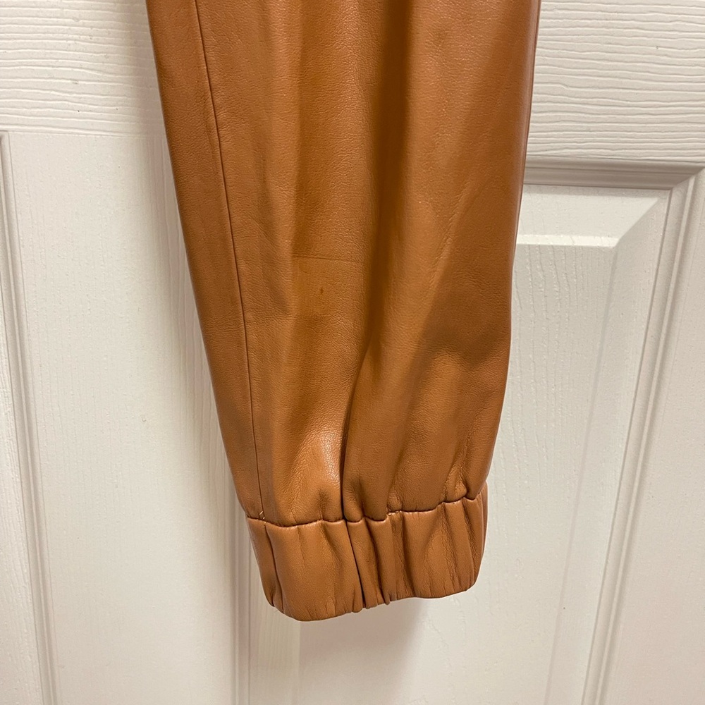 Alice + Olivia Camel Brown Faux Leather Joggers - Picture 4 of 12
